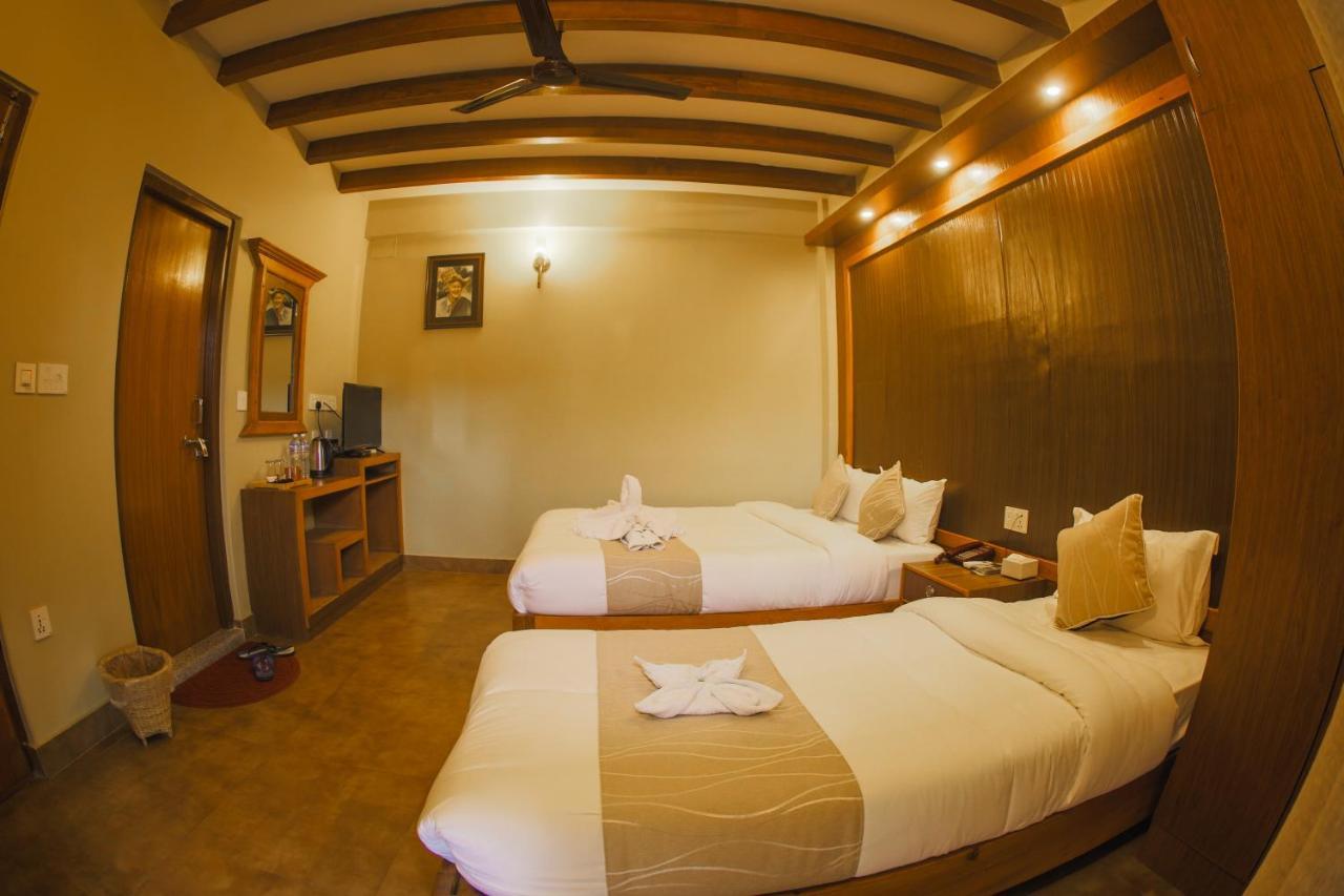 Paradise Boutique Hotel Pokhara Exterior photo