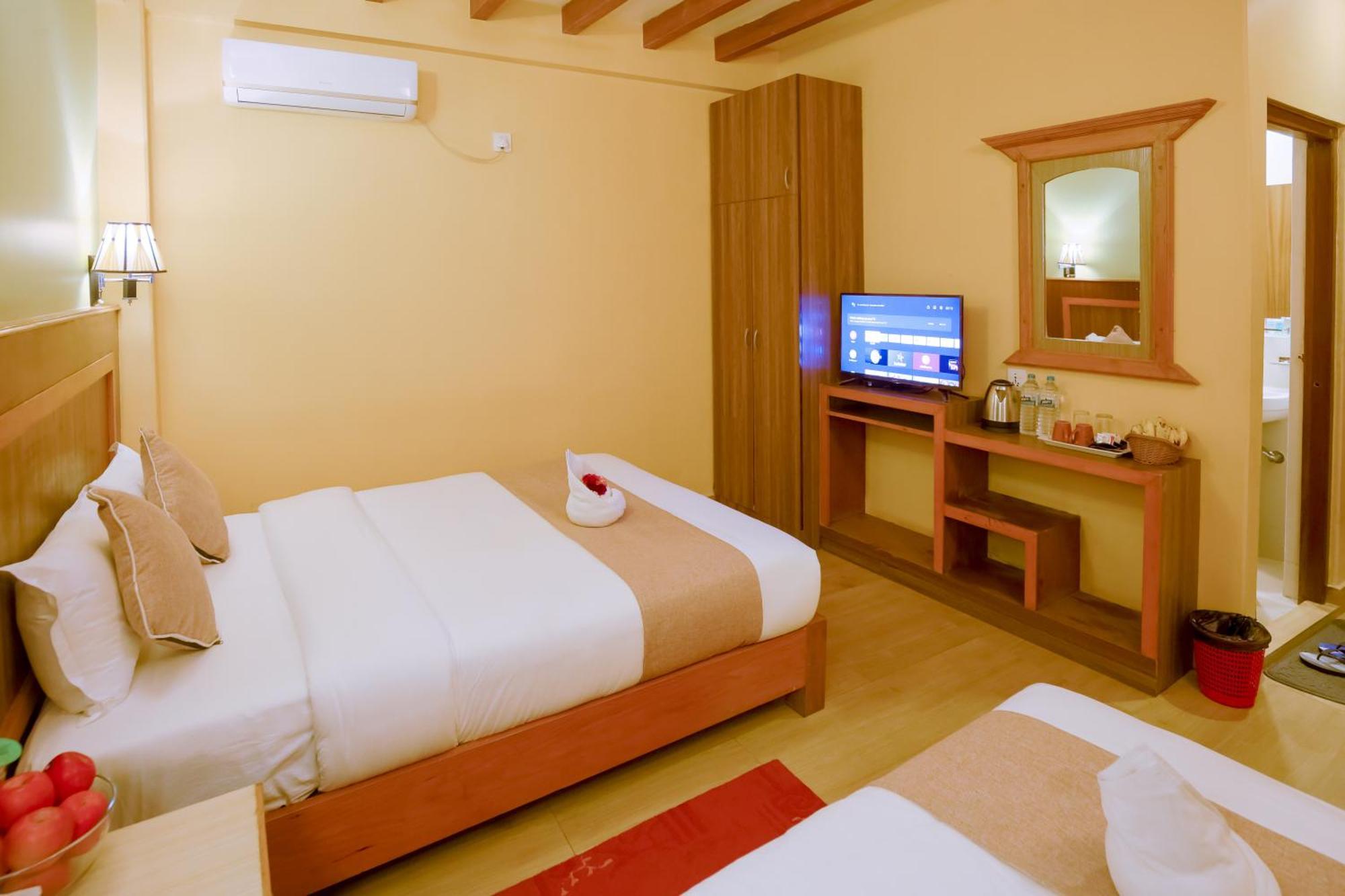 Paradise Boutique Hotel Pokhara Room photo
